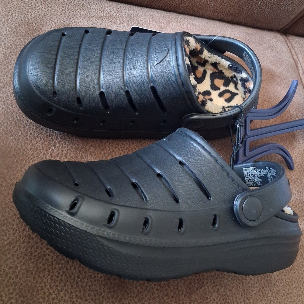 Rugged Shark Kids Black Slip-On Clog with Leopard Faux Fur Lining Size 9 Toddler